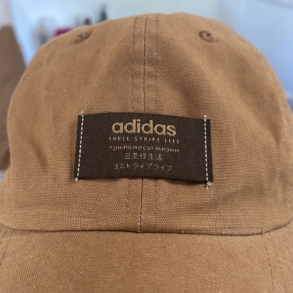 Adidas hat - Picture 2 of 3
